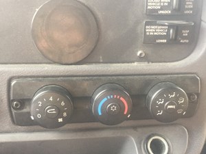 Used 2012 Freightliner Cascadia 125 Dash Control Module (Stock #SV-48-18)) Part Image