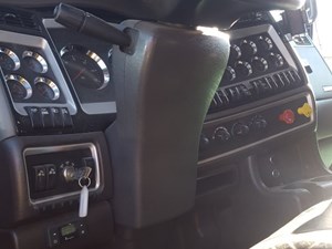 Used 2016 Kenworth T800 Steering Column (Stock #SV-42-6)) Part Image