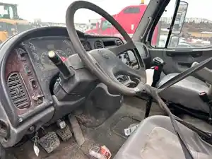 Used 2005 Freightliner M2 112 Medium Duty Instrument Cluster (Stock #SV-391-2)) Part Image