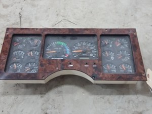 Used Volvo Instrument Cluster (Stock #P-61)) Part Image