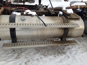 Used 2004 Freightliner FLD120SD Fuel Tank Image
