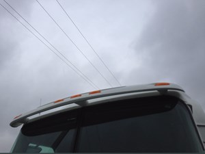Used 2007 International 9400I Sun Visor Image