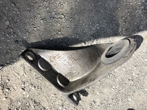 Used 2014 Kenworth T660 Bracket (Stock #PTP-94-12)) Part Image