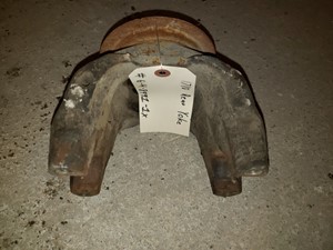 Used Eaton DSP40 Differential Yoke (Stock #Prt-20160038)) Part Image