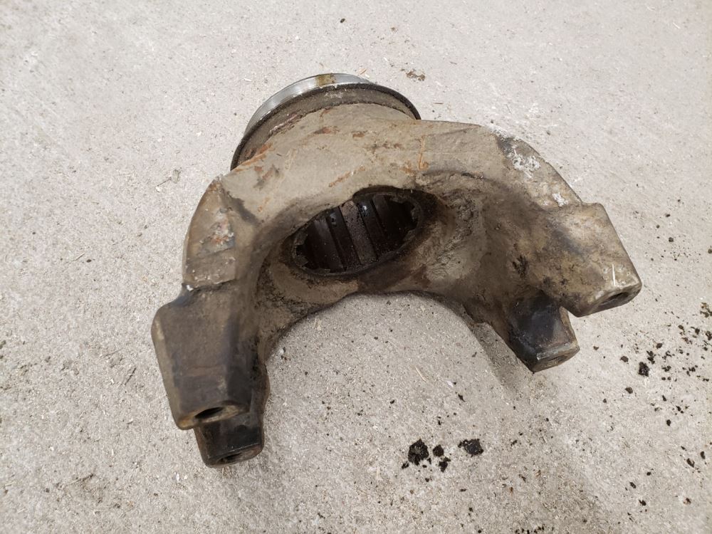 Used Eaton/Fuller RTLO14713B Transmission Yoke for sale Stanley