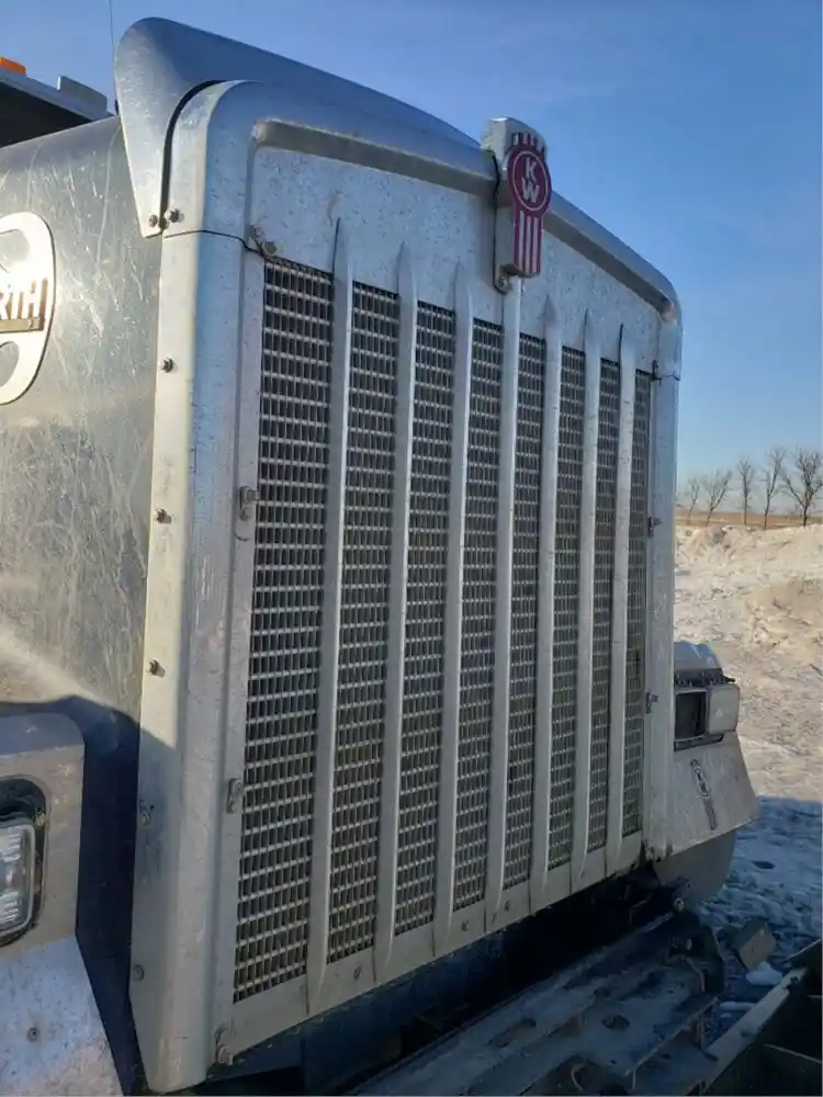 New and Used Kenworth W900 Grilles For Sale | TPI