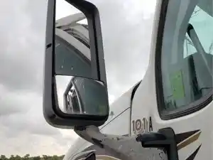 Used 2011 Peterbilt 387 Mirror Image