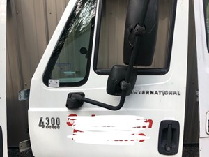 Used 2003 International 4300 Door (Stock #D1031)) Part Image