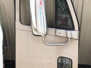 Used 2004 Freightliner COLUMBIA Door (Stock #D1014)) Part Image
