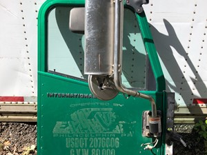 Used 2006 International 9900 Door (Stock #D1002)) Part Image