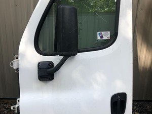 Used 2012 Freightliner Cascadia Door (Stock #D1026)) Part Image