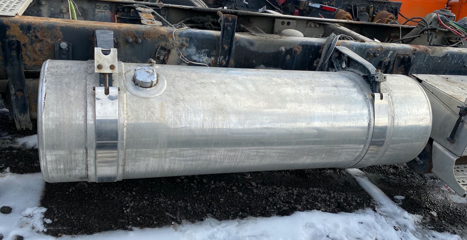 2012 Freightliner Cascadia (Stock 737744) Fuel Tanks TPI