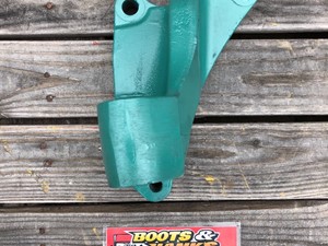 Used 2012 Volvo VNL Engine Mount (Stock #73729)) Part Image