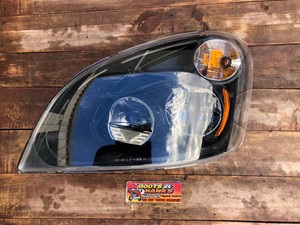Used 2017 Freightliner Cascadia Headlamp Assy (Stock #737479)) Part Image
