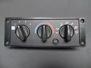 Used 2004 International 9200I Heater/AC Control Assy (Stock #S737802INTCCM)) Part Image
