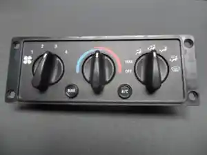 Used 2005 International 9200/9400I Heater/AC Control Assy (Stock #S737831INTCCM)) Part Image