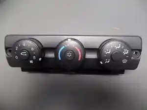 Used 2011 Freightliner Cascadia Heater/AC Control Assy (Stock #S1362FCCM)) Part Image