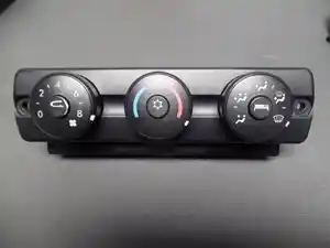 Used 2011 Freightliner Cascadia Heater/AC Control Assy (Stock #S12780FCCM)) Part Image