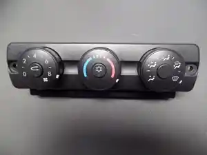 Used 2012 Freightliner Cascadia Heater/AC Control Assy (Stock #S2271FCCM)) Part Image