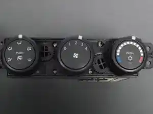 Used 2012 Mitsubishi FEC Heater/AC Control Assy (Stock #MK582600-2)) Part Image