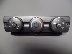 Used 2013 Freightliner Cascadia Heater/AC Control Assy (Stock #S8244FCCM)) Part Image