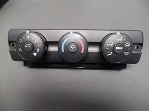 Used 2014 Freightliner Cascadia Heater/AC Control Assy (Stock #S8877FCCM)) Part Image