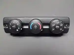 Used 2015 Freightliner Cascadia Heater/AC Control Assy (Stock #S9951FCCM)) Part Image