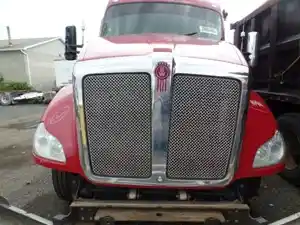Used 2017 Kenworth T680 Hood (Stock #S5589H)) Part Image