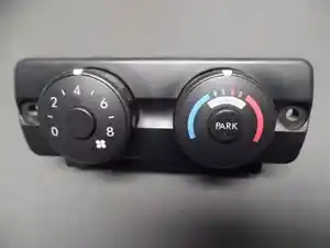 Used Freightliner Cascadia Heater/AC Control Assy (Stock #S-A22-64737-001)) Part Image