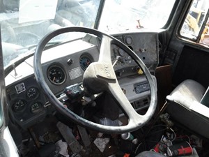 Used 1989 MACK RD690S Instrument Cluster (Stock #5170)) Part Image