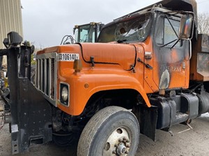 Used 2001 INTERNATIONAL 2574 Door (Stock #6104)) Part Image