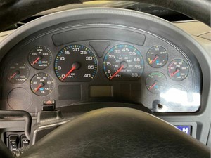 Used 2006 INTERNATIONAL 7600 Instrument Cluster (Stock #8326)) Part Image