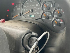 Used 2008 GMC C8500 Instrument Cluster (Stock #7665)) Part Image