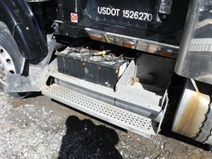 Used 2011 INTERNATIONAL 9900I Battery Box (Stock #5063)) Part Image