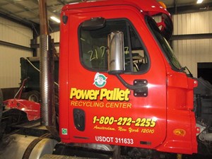 Used 2012 FREIGHTLINER CASCADIA Door (Stock #3116)) Part Image