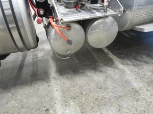 Used 2013 CAT CT660 Air Tank (Stock #2635)) Part Image