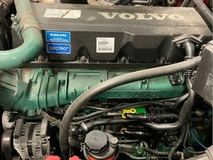 Used 2013 VOLVO D13 Injector Image