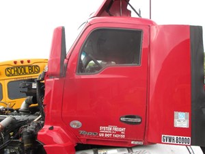 Used 2014 KENWORTH T680 Door (Stock #3239)) Part Image