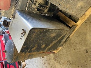 Used 2015 KENWORTH T880 Battery Box (Stock #7069)) Part Image