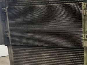 Used 2015 VOLVO VNL Cooling Assembly (Stock #5826)) Part Image