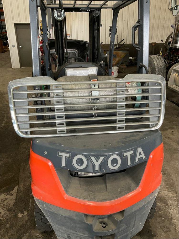 Used 2019 FREIGHTLINER M2 106 Grille for sale Morrisville New York