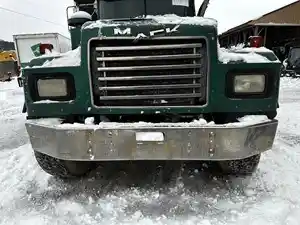 Used 2000 MACK RD688S Grille (Stock #12322)) Part Image