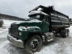 Used 2000 MACK RD688S Cab (Stock #12325)) Part Image