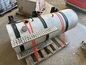 Used 2014 CAT CT660 Fuel Tank (Stock #12427)) Part Image