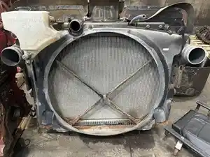 Used 2015 PETERBILT 348 Cooling Assembly (Stock #12369)) Part Image