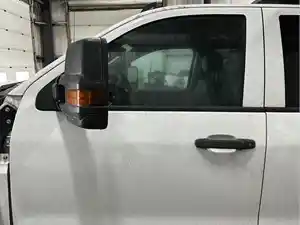 Used 2019 CHEVROLET GM515 Door (Stock #12123)) Part Image