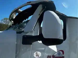 Used 2022 PETERBILT 579 Mirror Image