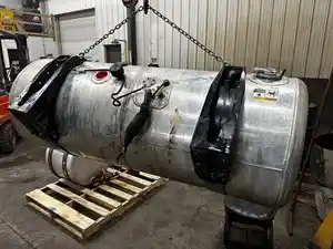 Used 2024 PETERBILT 389 Fuel Tank (Stock #11882)) Part Image