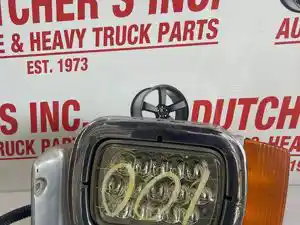 Used PETERBILT 367 Headlamp Assy (Stock #12752)) Part Image