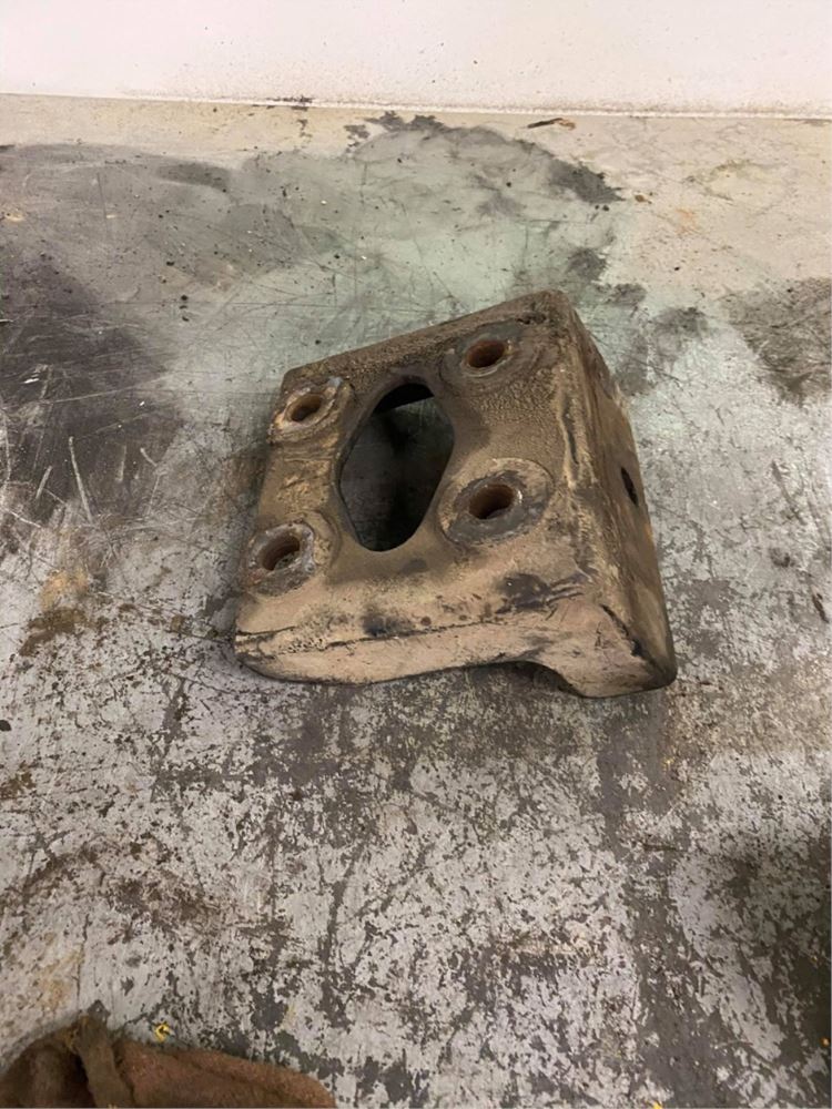 Used 2001 Kenworth T600 Engine Mount for sale Catoosa Oklahoma United